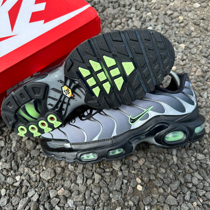 Used Air Max Plus TN Black Particle Grey Vapour Green