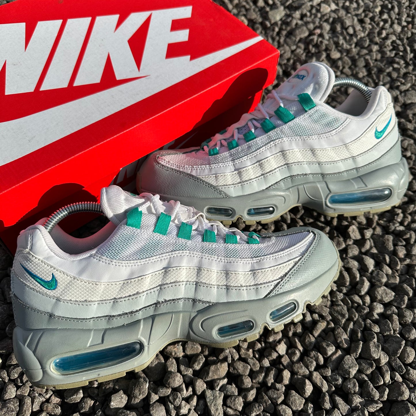 Used Air Max 95 Light Pumice Clear Emerald